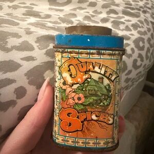 Vintage Spice Tin with Cottage Design